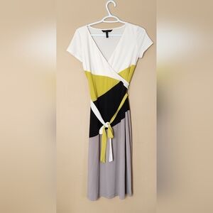 Bcbg Maxazria Dress Beige, Green Black Criss-cross Belt, Size Small